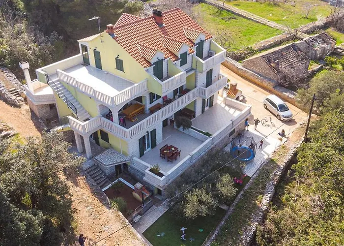 Daniela كورتْشولا